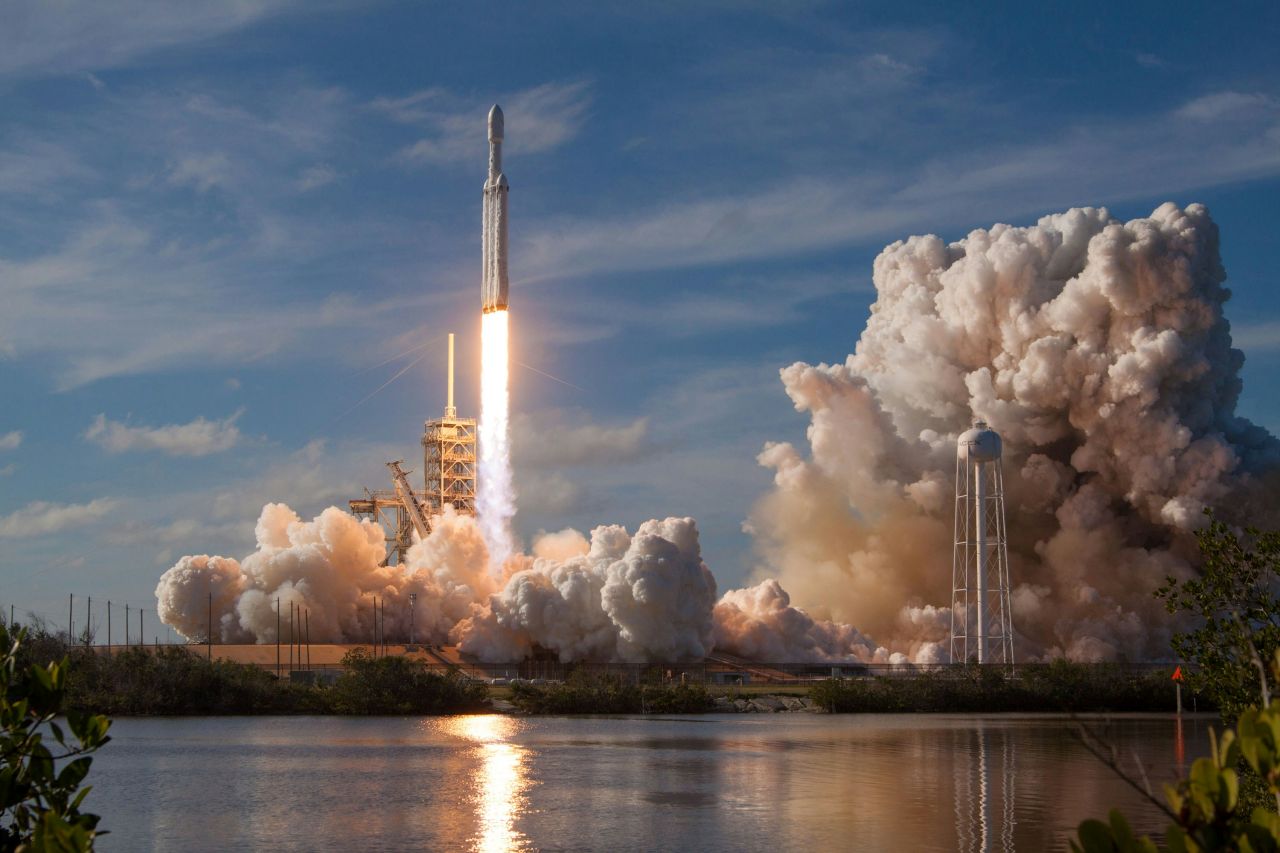 NASA gives SpaceX the privilege of crashing the ISS into the sea
