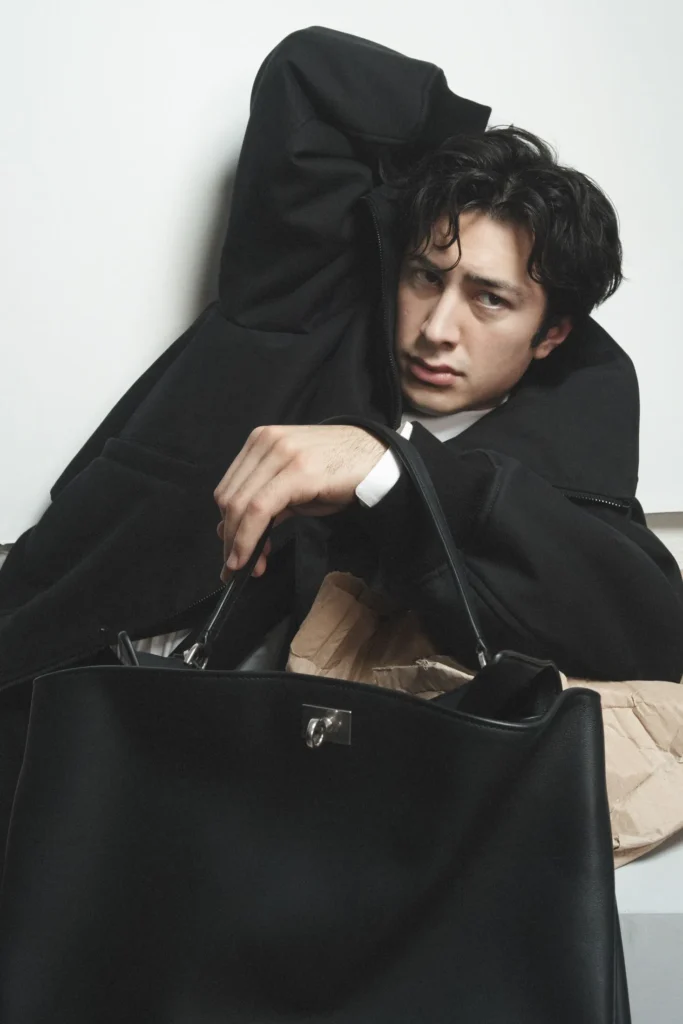 Hudson Williams – portrét z kampane Balenciaga Summer 26 Heart and Body