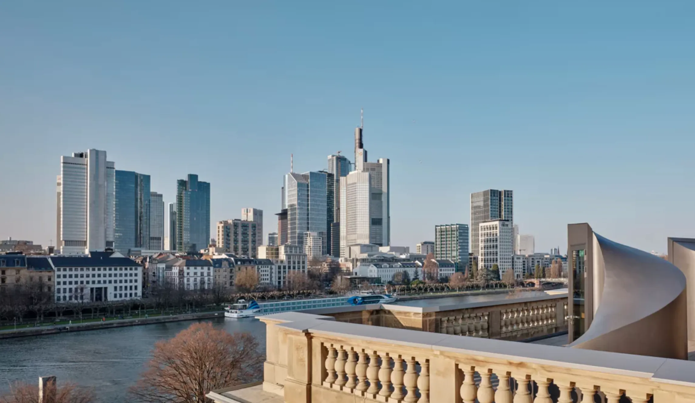 Frankfurt: mesto, ktoré si nezaslúži byť len prestupnou stanicou