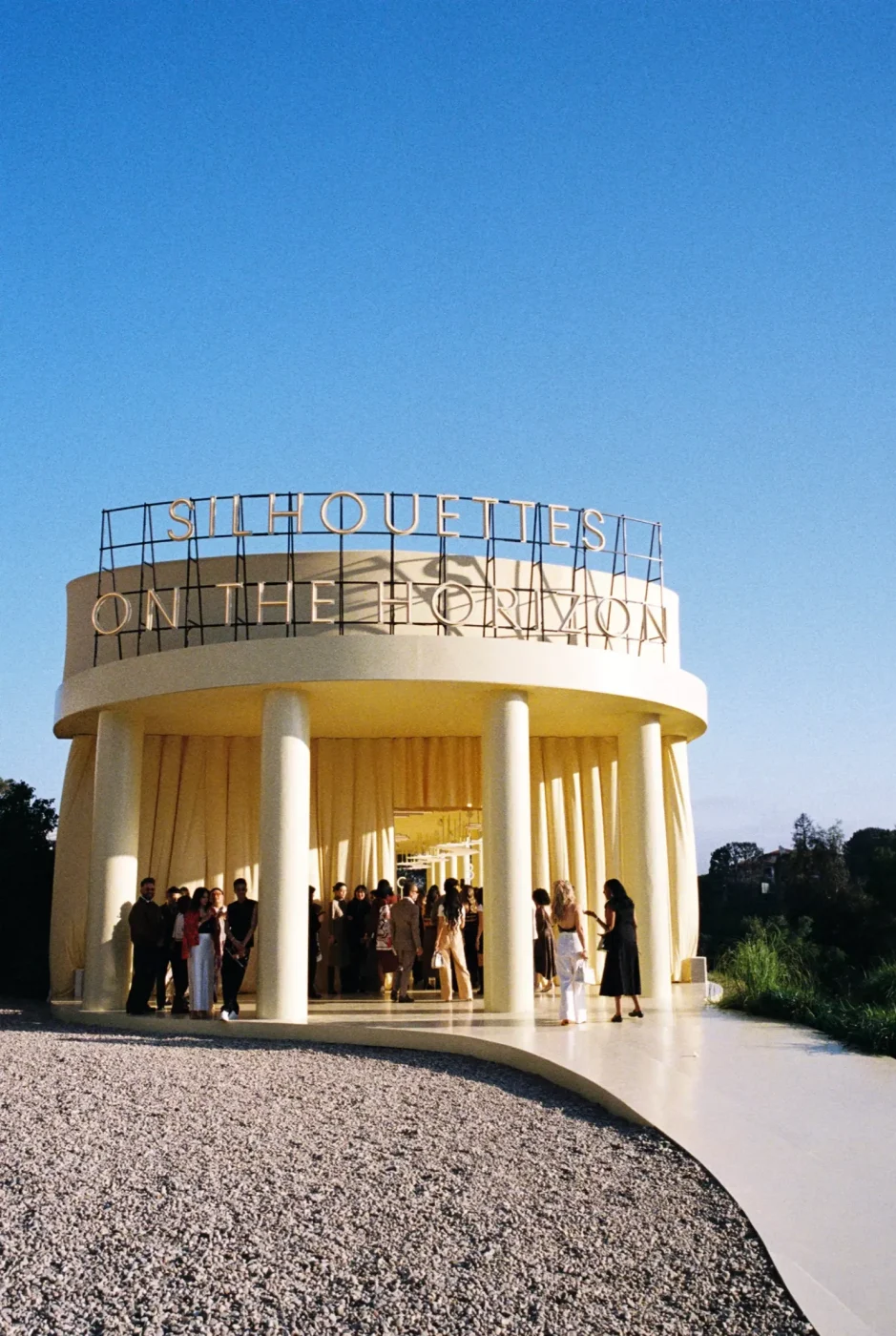 Hermès A/W 2026 v Bel Air: móda s vlastnou architektúrou
