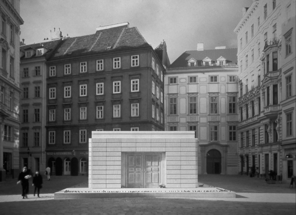 Rachel Whiteread, Holocaust Memorial, 2000, Judenplatz, Viedeň