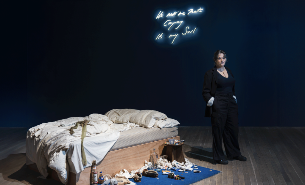 Portrét britskej umelkyne Tracey Eminovej pri príležitosti jej výstavy A Second Life v Tate Modern