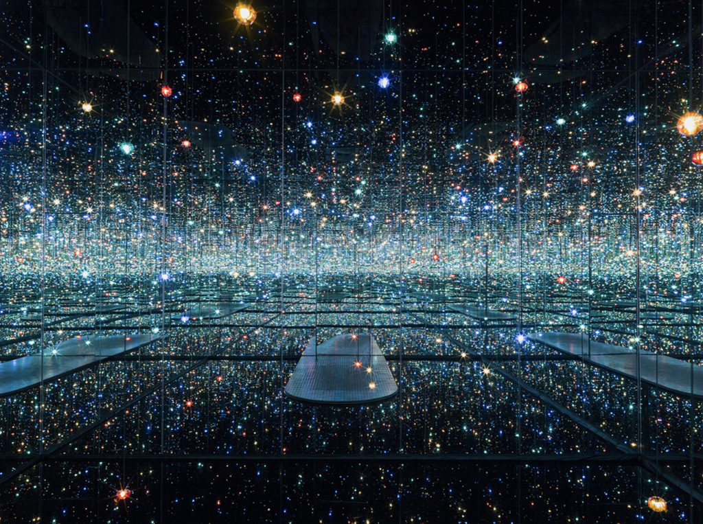 Infinity Mirrored Room The Souls of Millions of Light Years Away od Yayoi Kusamy